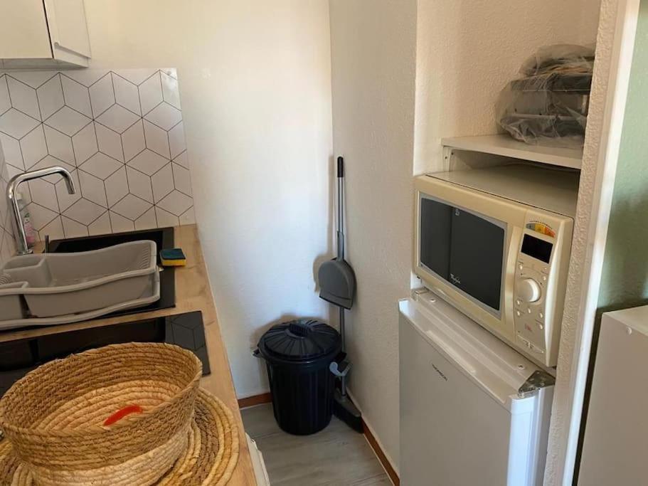 Superbe Studio Renove Avec Piscine Et Vue Marina Le Barcarès Buitenkant foto