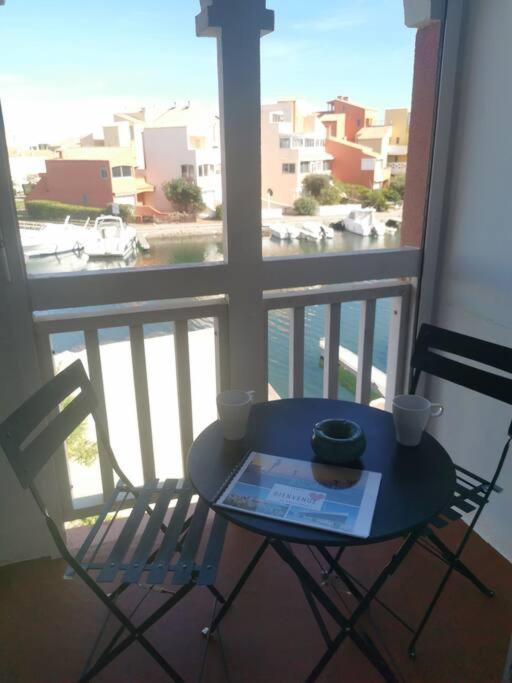 Superbe Studio Renove Avec Piscine Et Vue Marina Le Barcarès Buitenkant foto