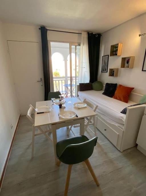 Superbe Studio Renove Avec Piscine Et Vue Marina Le Barcarès Buitenkant foto