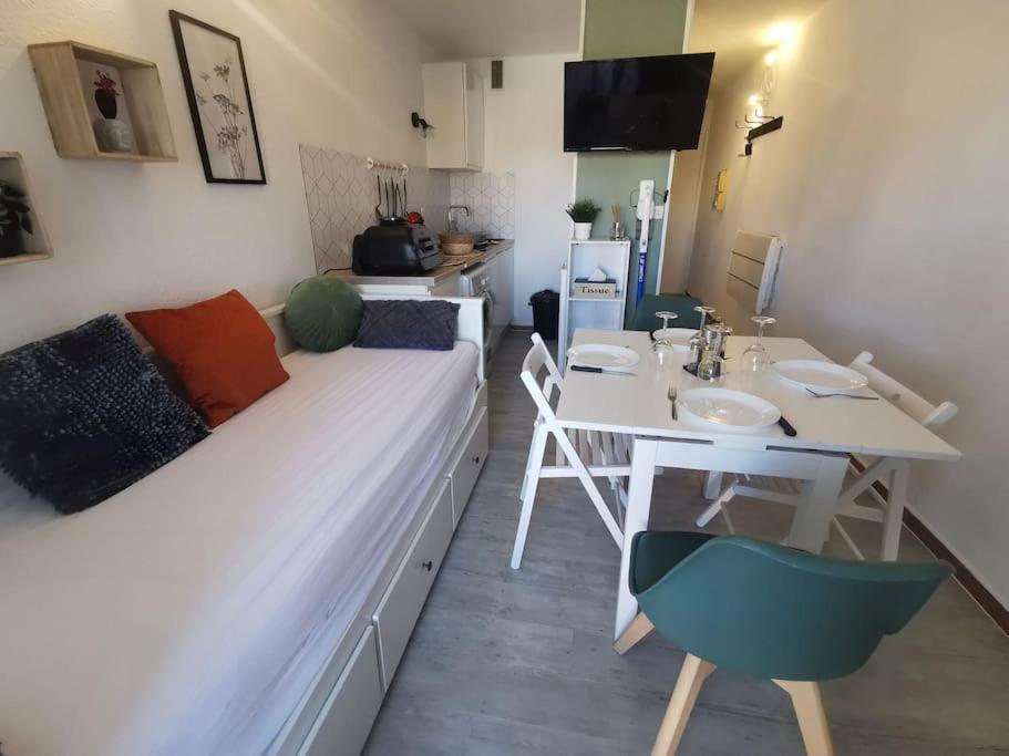 Superbe Studio Renove Avec Piscine Et Vue Marina Le Barcarès Buitenkant foto